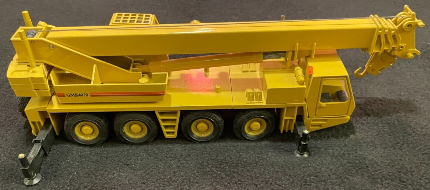Conrad Grove All Terrain Hydraulic Crane GMK4070