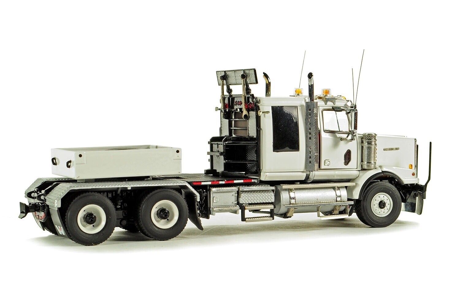 Western Star 4964 SX-1 6×4 Truck Ballast Box – White WSI 1:50 Scale #34-2004 New