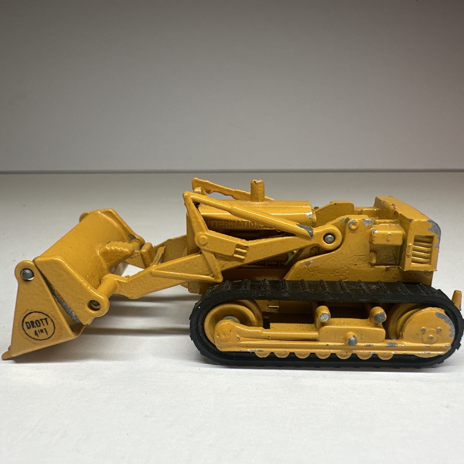 Mercury Lit’l Toy International Bulldozer No 101 Complete Drott Rubber Tracks NM