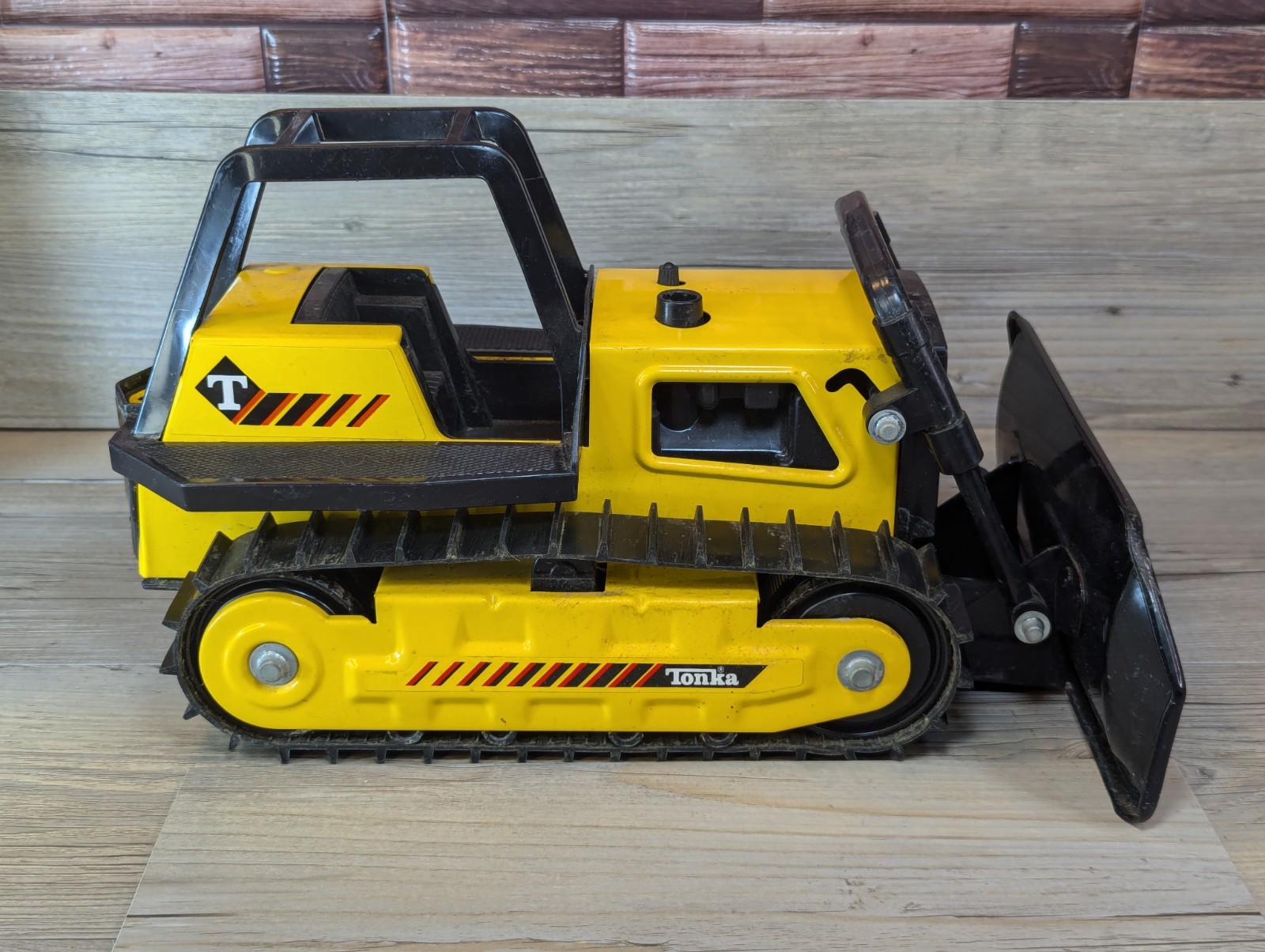 Tonka Steel Bulldozer 13″ Yellow Model 51054 Excellent Condition Vintage 1980’s