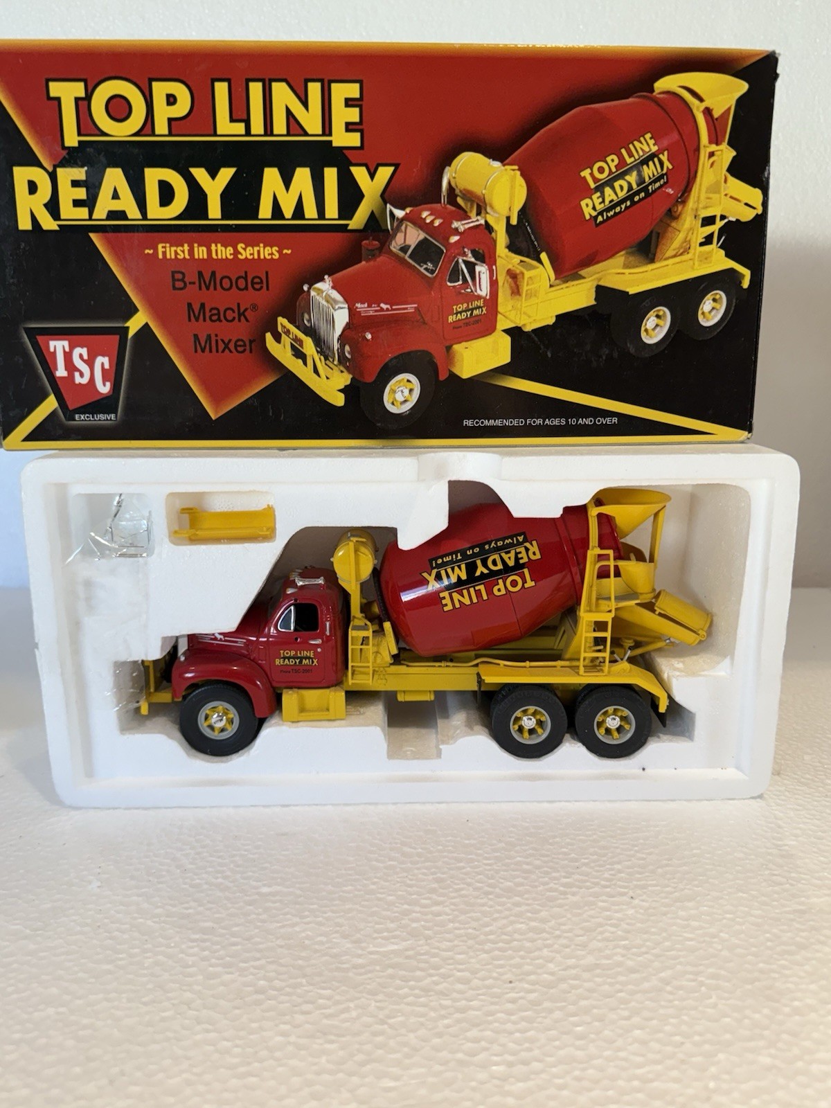 First Gear Mack B Cement Mixer Diecast Model Truck 1:34 Top Line Ready Mix, TSC