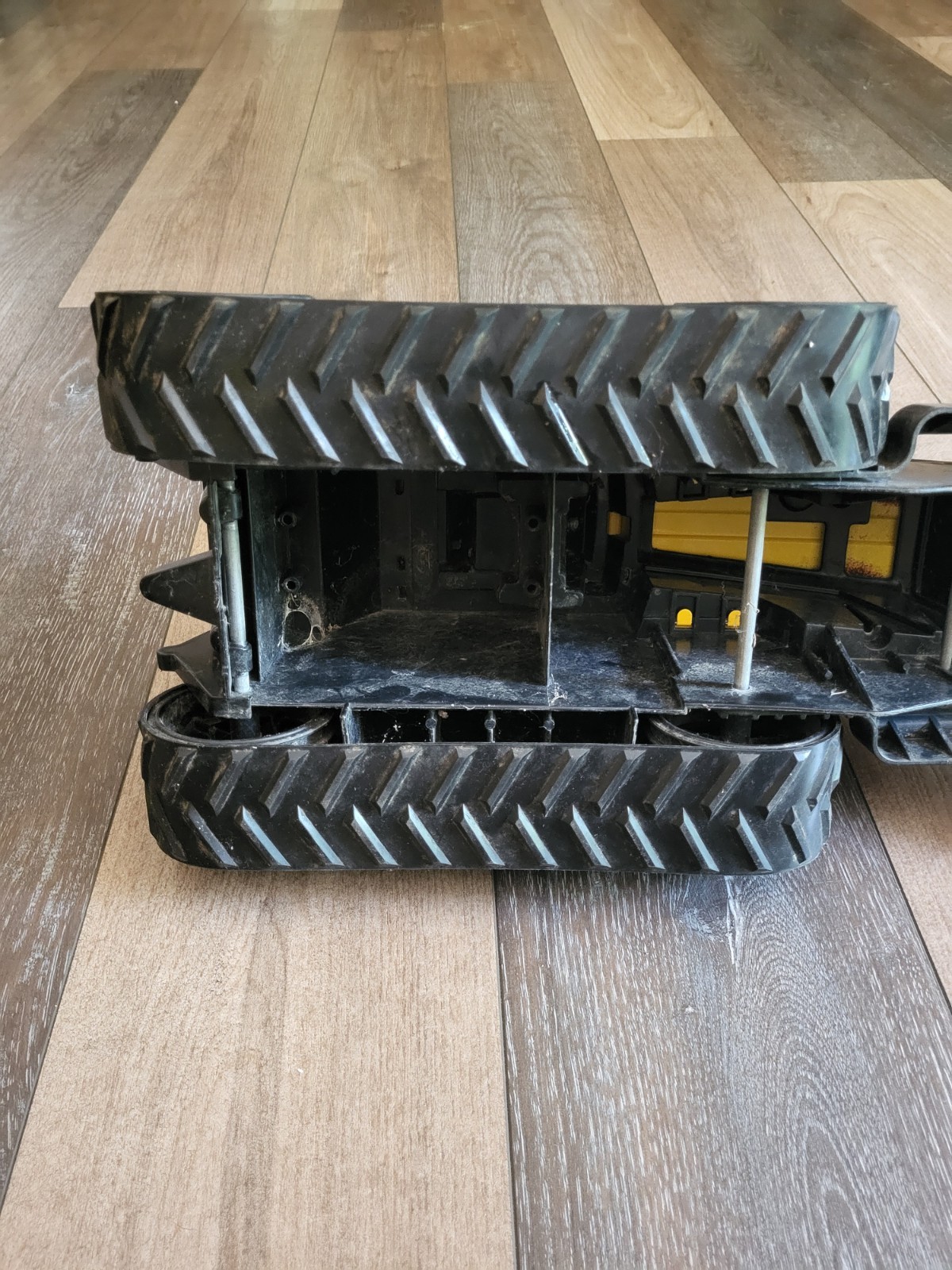 Tonka 738 Bulldozer Metal & Plastics 18″ Moving Blade, Dirt Mover, Construction