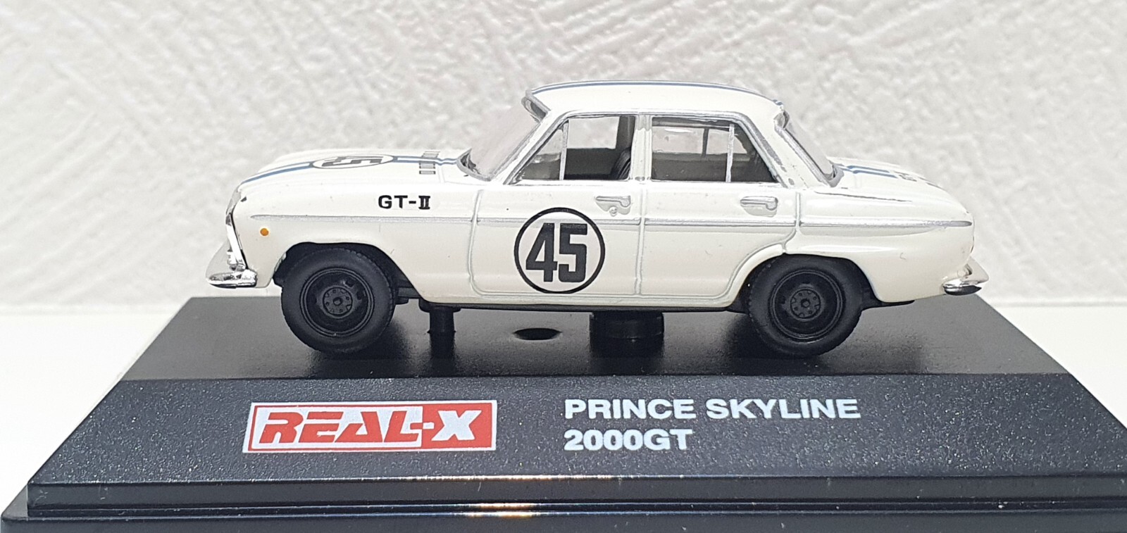 1/72 Real-X NISSAN PRINCE SKYLINE 2000GT #45 RACING SCCN diecast car model