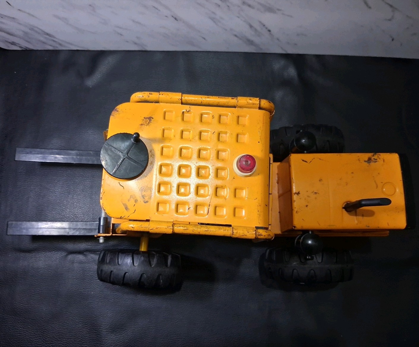 WOW! What a Beauty! Vintage Tonka XMB-975 Mighty Forklift Construction Toy 1975