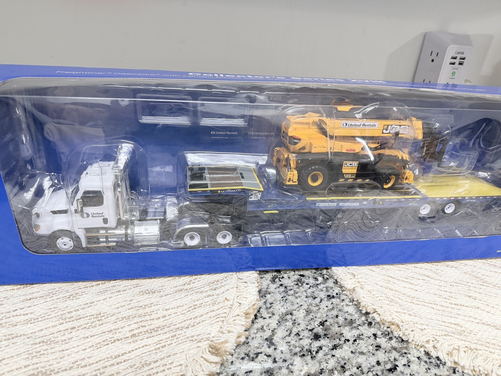 United Rentals Collector’s Series XVII First Gear Freightliner, JCB Forklift
