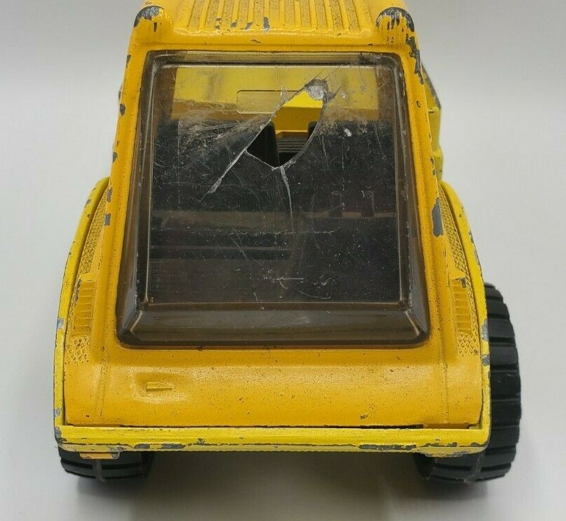 Vintage Gabriel Industries 1975 Truck Toy (Yellow)