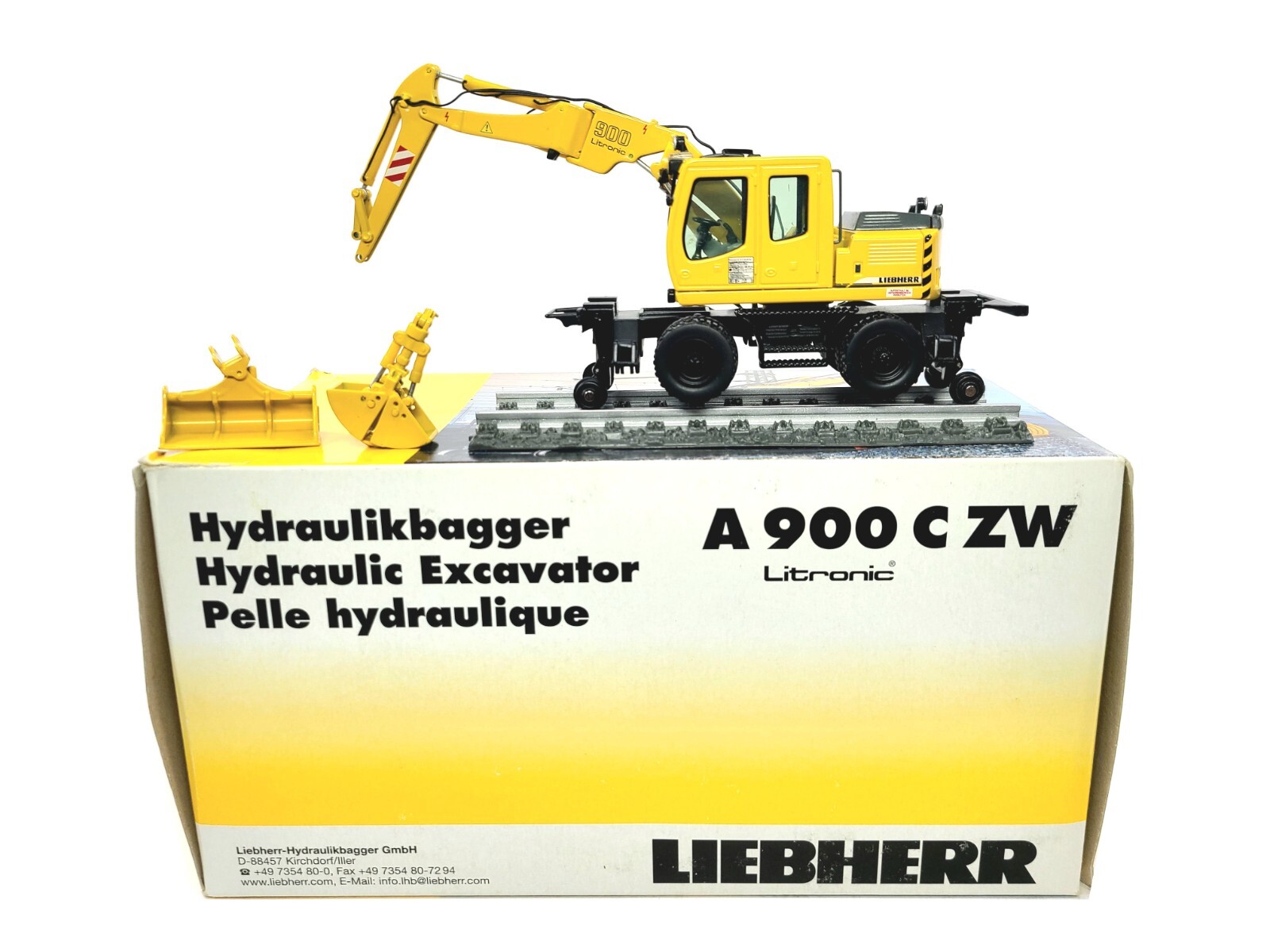 Liebherr A900CZW Wheeled Railroad Excavator – NZG 1:50 Scale Diecast Model #544