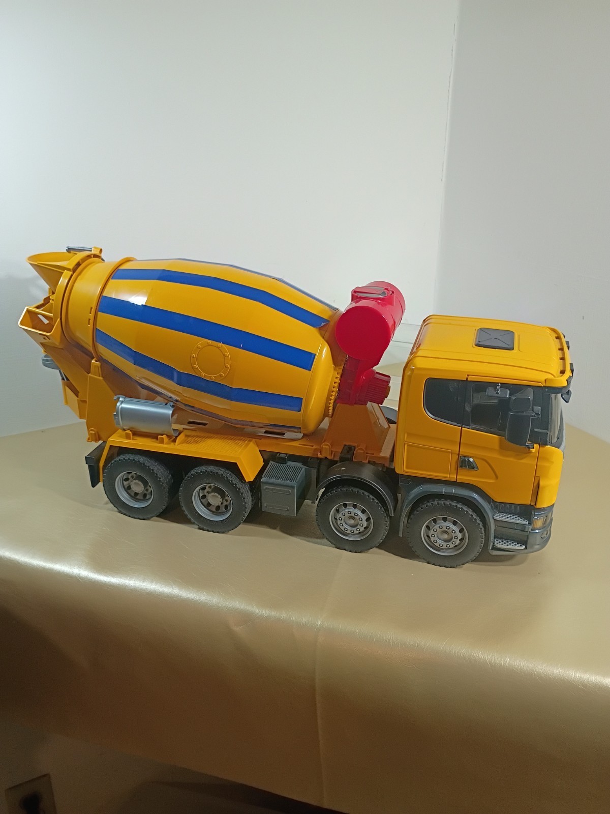 Bruder Scania R-Series Cement Mixer Truck Scale 1:16