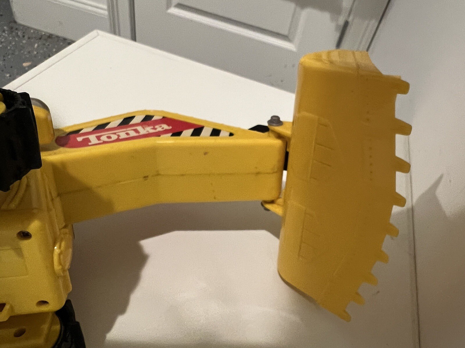 Vintage 1999 Tonka 3210 Hands On Control Truck Front End Scoop Tractor