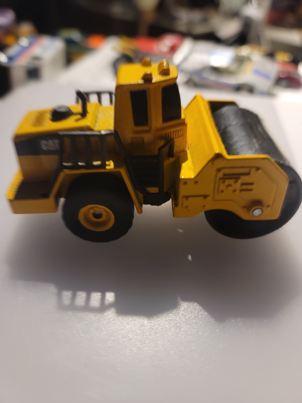 Funrise 1:64 Scale Caterpillar CAT Pavement Steam Roller