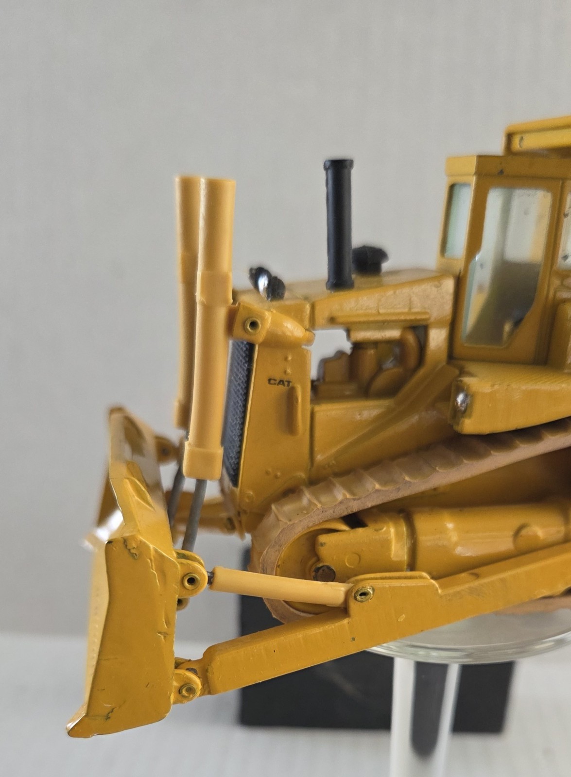 VINTAGE SUPERMINI ARPA CATERPILLAR D8L BULLDOZER W/ RIPPER IN BOX