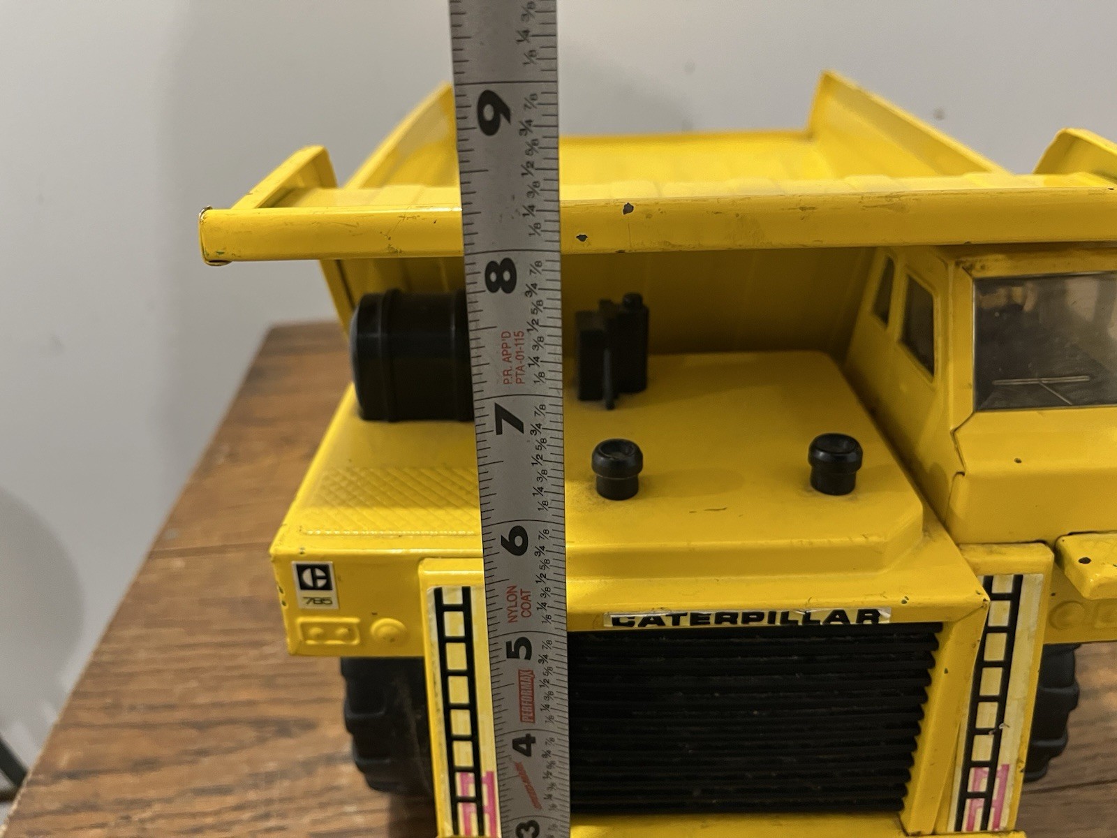 Vintage 1986 REMCO CAT Metal Dump Truck Caterpillar 785 Toy