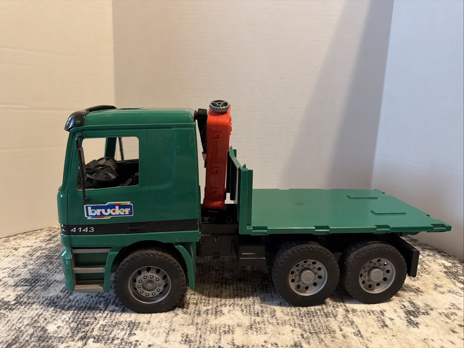 Bruder Mercedes Green Logging Truck 4143 Crane Made In Germany 2001