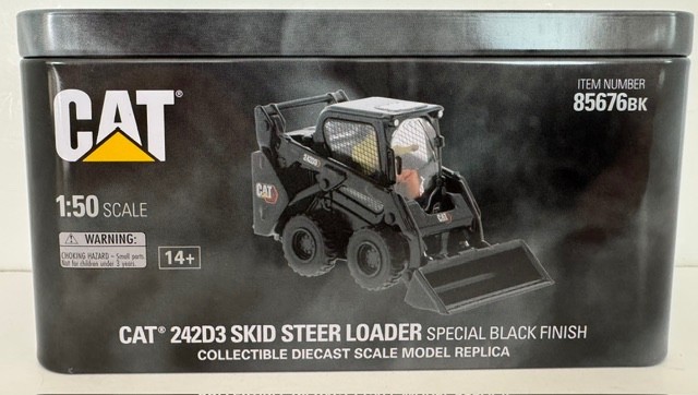 1:50 Caterpillar 242D3 Black Skid Steer Loader w/Attachments 85676BK