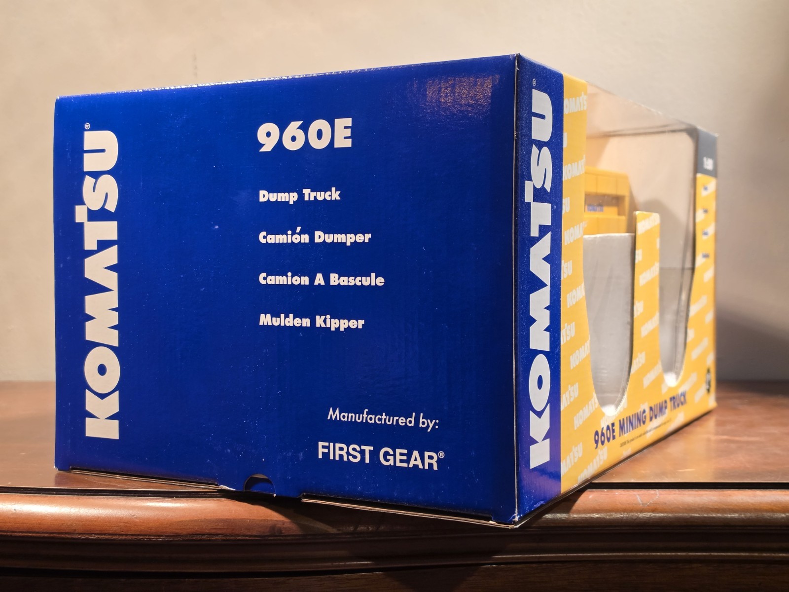NEW MINT IN BOX! First Gear Komatsu 960E Mining Dump Truck 1:50 Scale Diecast