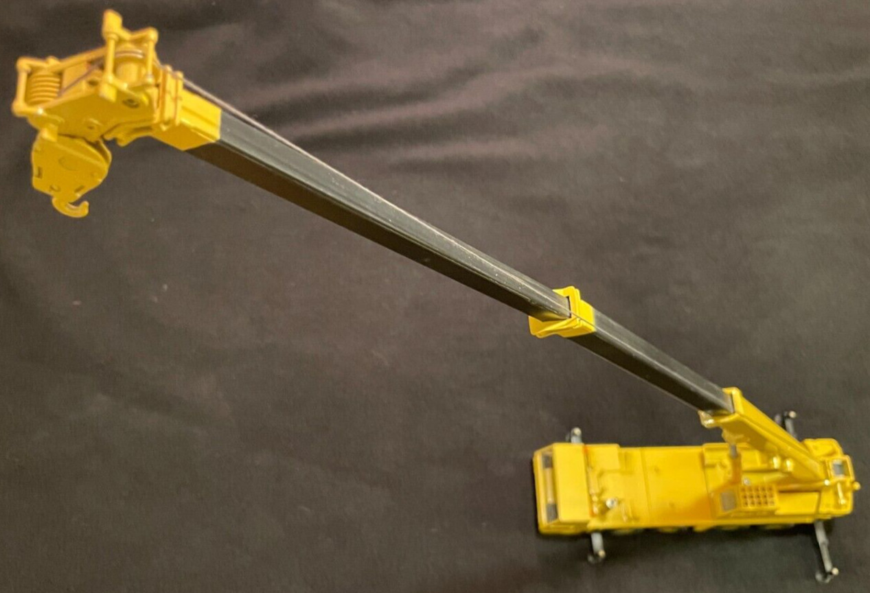 Conrad Grove All Terrain Hydraulic Crane GMK4070