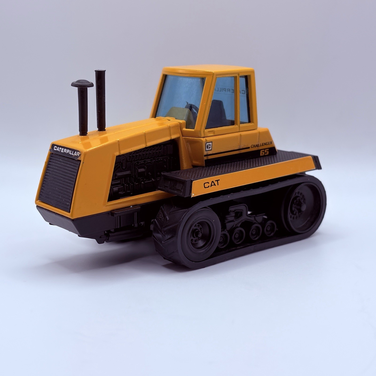 JOAL Caterpillar Cat 233 Challenger 65 – 1:50 Made In Spain