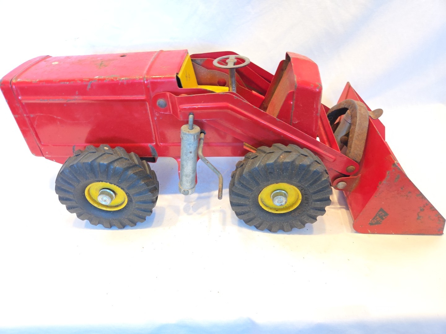 Vintage 1950’s Pressed Steel Nylint Hough Payloader Construction Toy Nice Cond.
