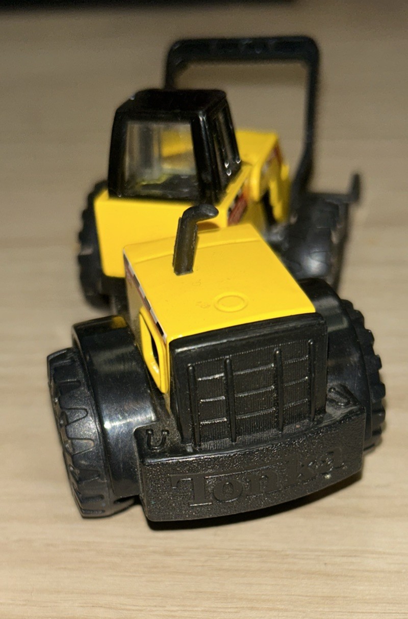 Maisto Hasbro Diecast Mighty Tonka Mini 728 Front Loader 1998