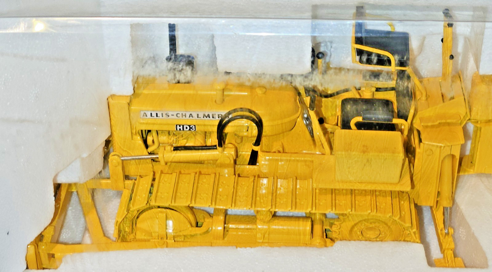 Vintage Allis-Chalmers HD-3 Crawler Industrial 60 Backhoe & Blade SpecCast 1/16
