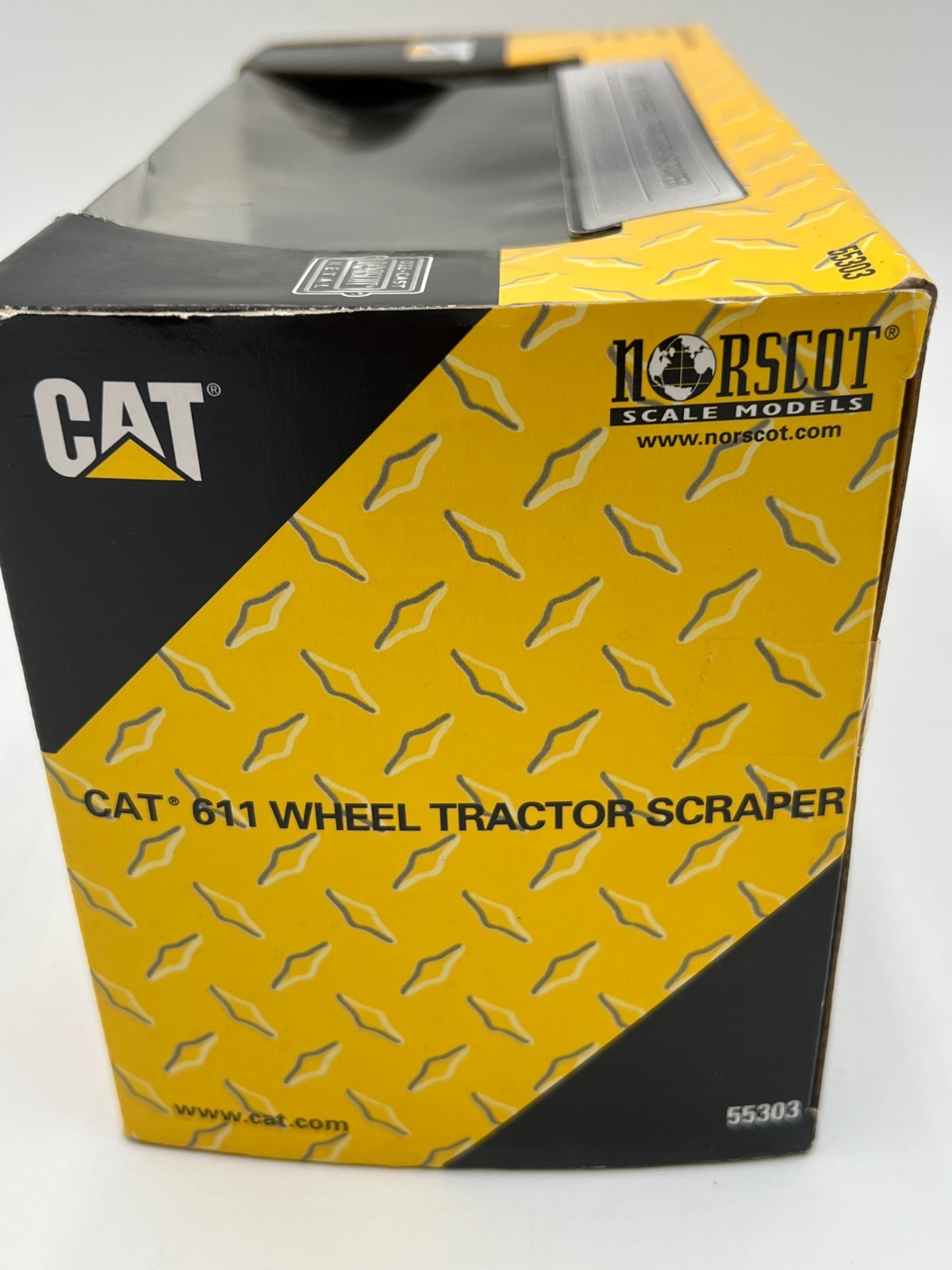 Norscot CAT 611 Wheel Tractor Scraper 1:64 Scale Diecast Construction Model 5520