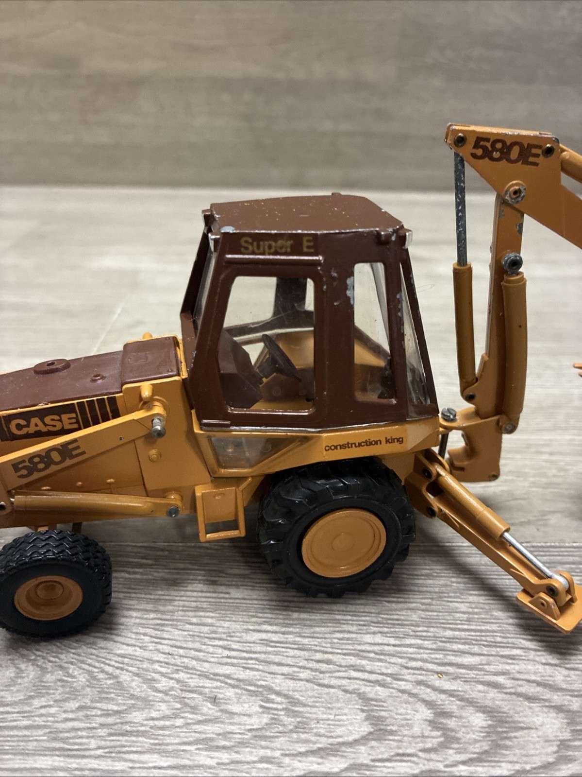 VINTAGE CASE 580E 1:35 BACKHOE FRONT LOADER WEST GERMANY DIECAST