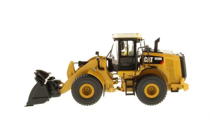 CAT Caterpillar 950M Wheel Loader with Operator “Core Classics” Series 1/50 Diec