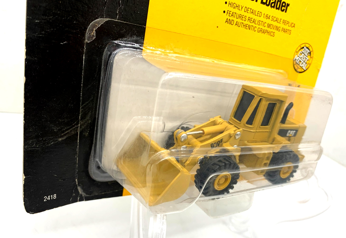 1992 Ertl ‘Caterpillar 950F Wheel Loader’ Die-Cast Scale 1/64 NIB