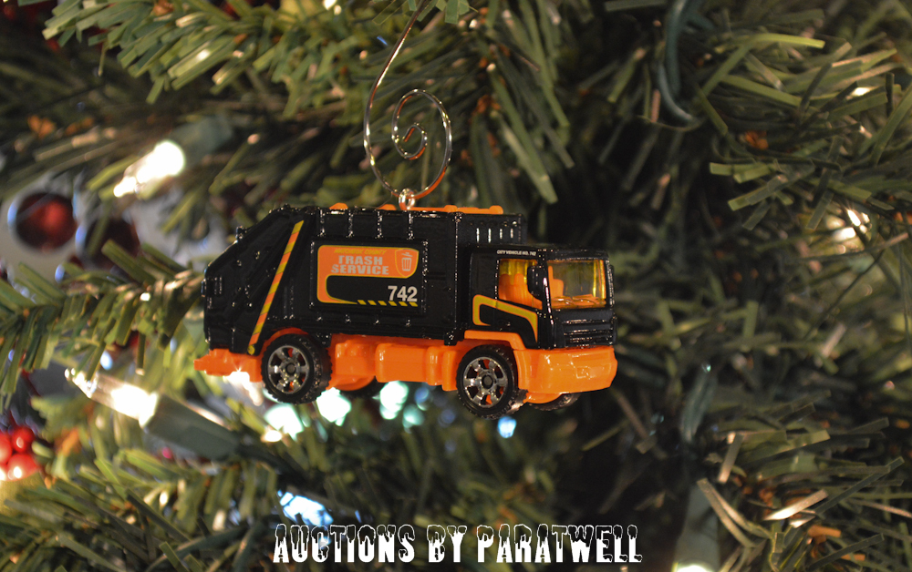 Black Garbage Trash Refuse Truck Custom Christmas Ornament 1/64 Scale Adorno NEW