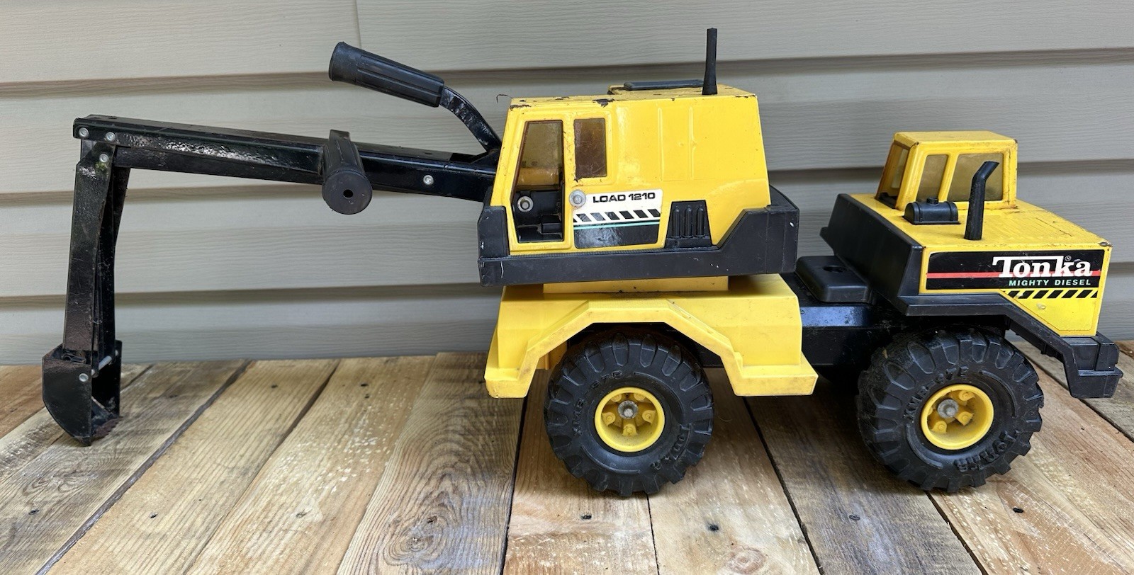 Vintage Tonka Backhoe 3931-A Load 1210 Diesel Excavator