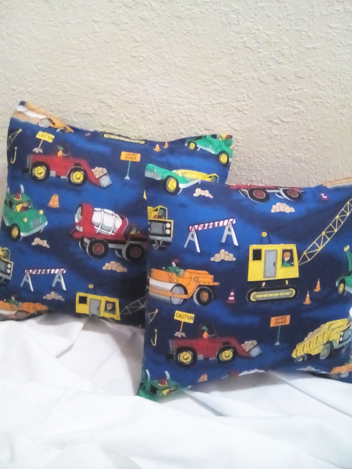 Brand New Construction Machine Pillow Tractor, Bulldozer, Cement Mixer ,Truck,