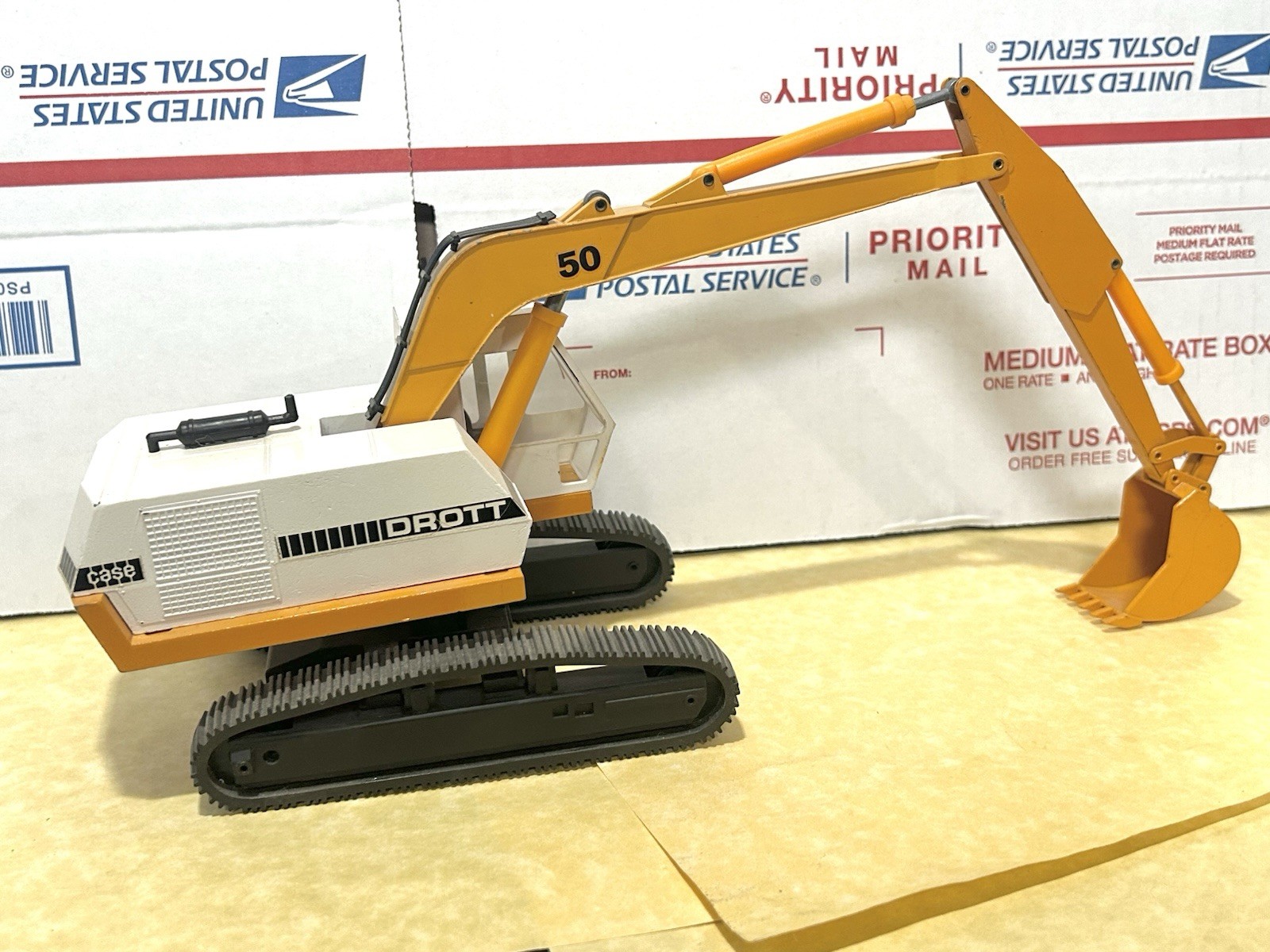 Conrad 1/35 Scale Case Drott 50 Tilting Cab Excavator (Ref. #2960) w/Orig. Box!