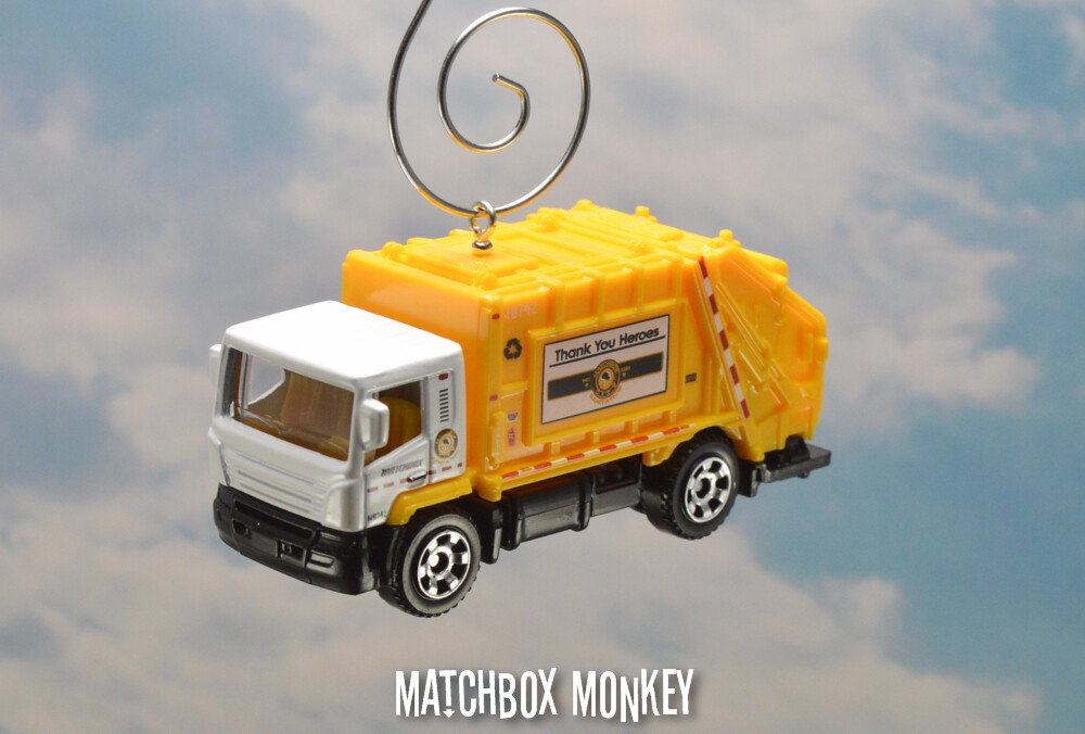 Thank you Heroes 2020 Garbage Trash Refuse Truck Custom Christmas Ornament Waste