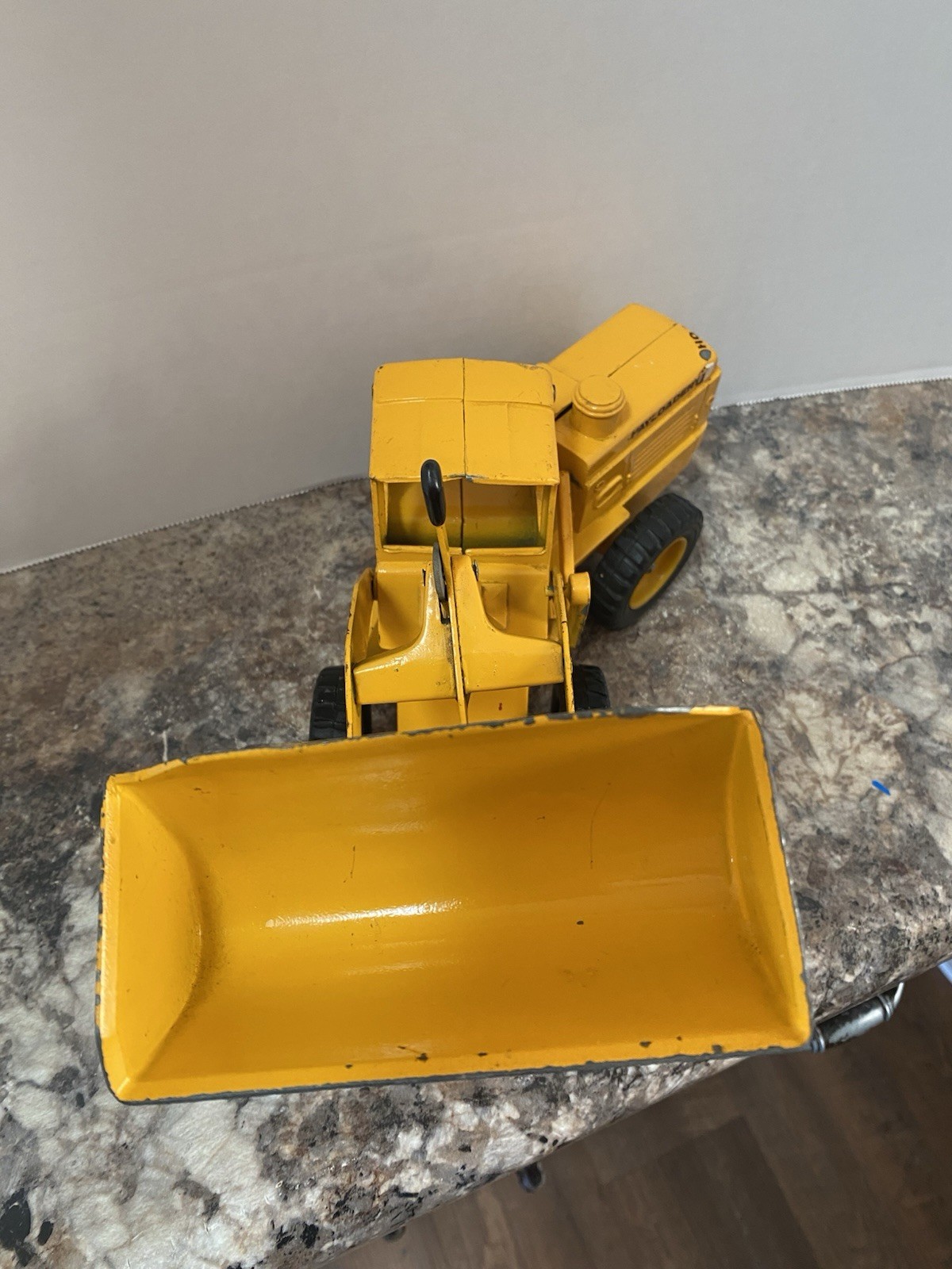 Vintage Ertl Hough Payloader International Harvester Die-Cast Front Loader