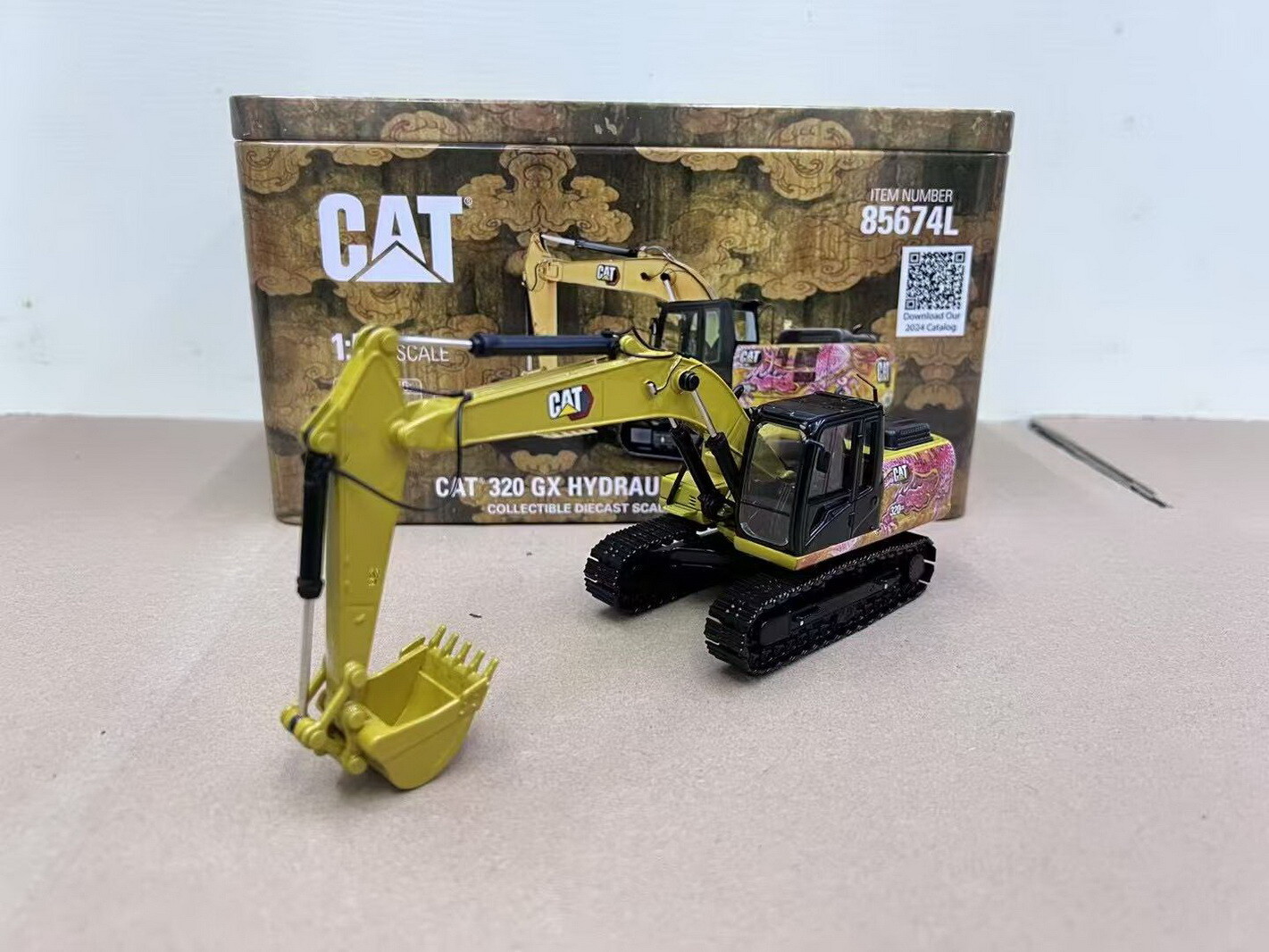 DM 1/50 Cat 320 GX Hydraulic Excavator Diecast Model Limited edition 85674L