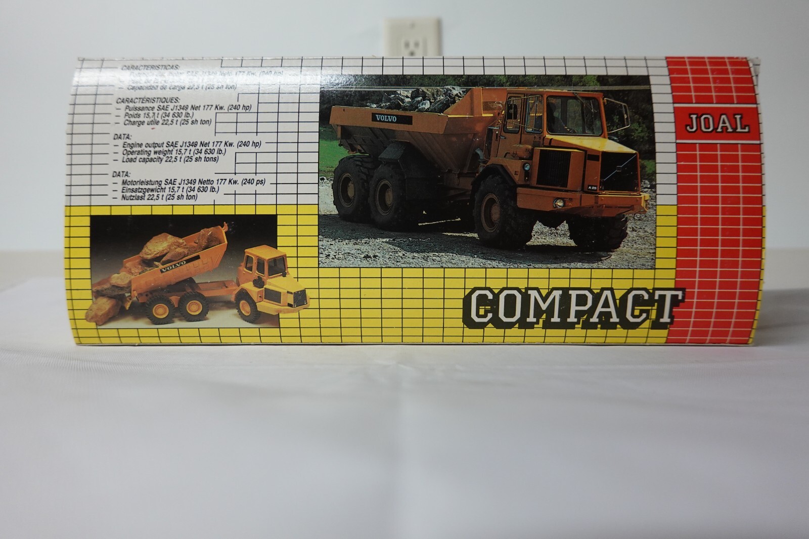 JOAL 231 Volvo BM A25 Articulated Dump Truck 1:50 Scale