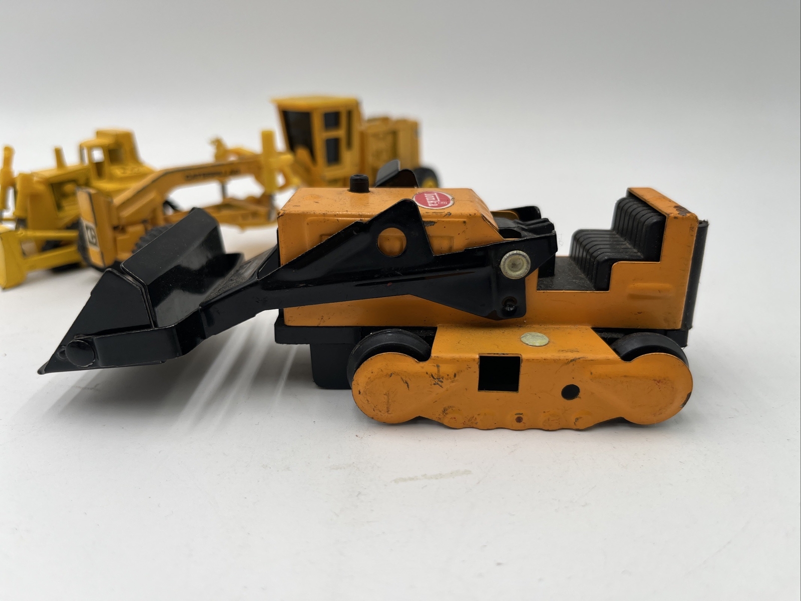 Ertl Cat Road Scraper , Tonka Bulldozer, Hot Wheels Bulldozer Lot Of 3 Repair