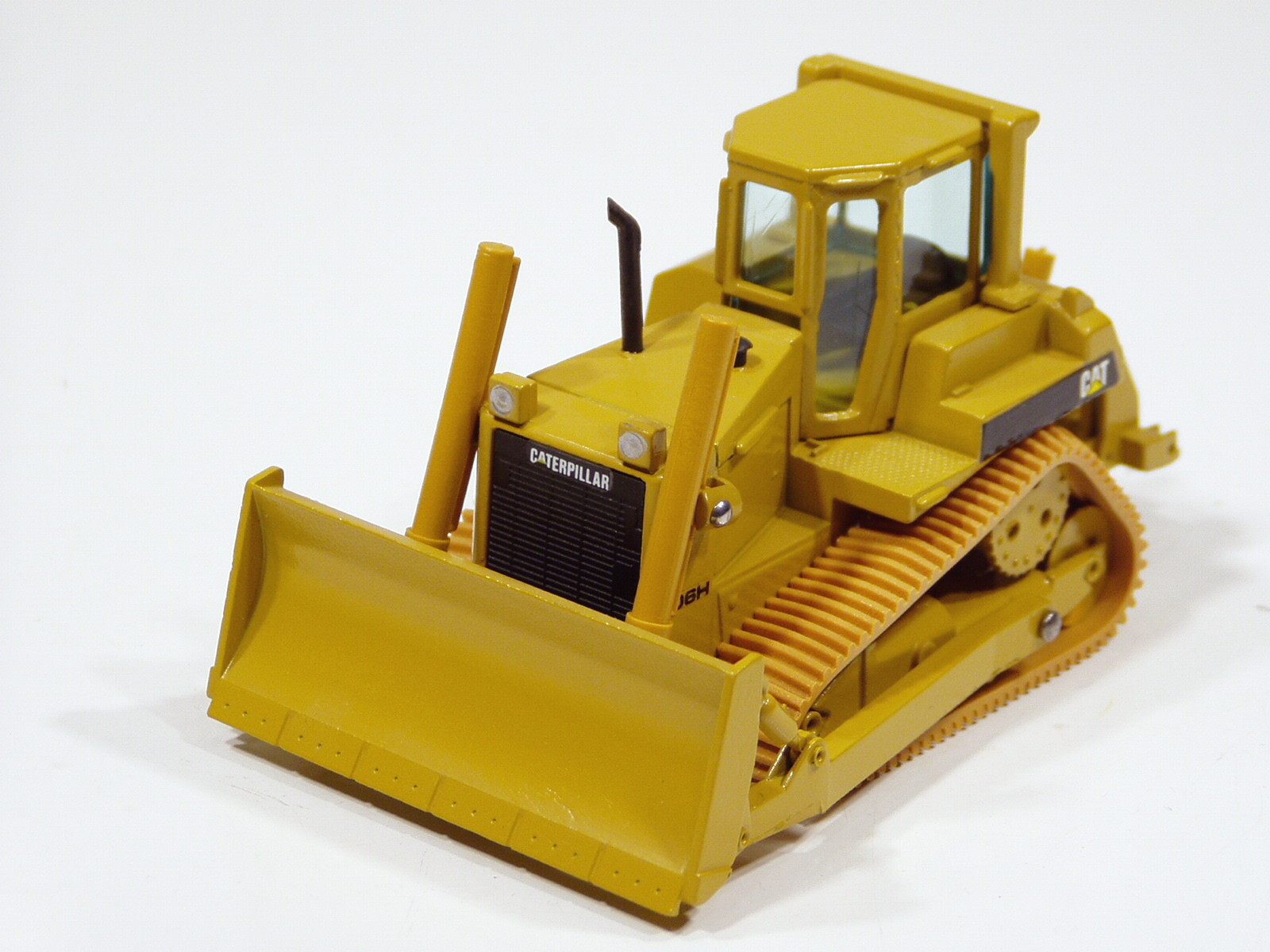 Caterpillar D6H Dozer – n/c – 1/50 – Conrad #2851 – MIB