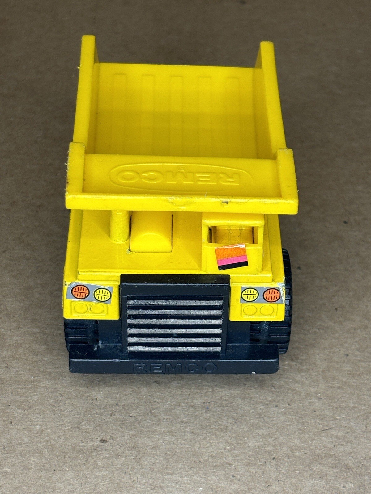 Remco Yellow Dump Truck Toys Die Cast Chunky 4” Vintage 1987 Die Cast Pre-owned