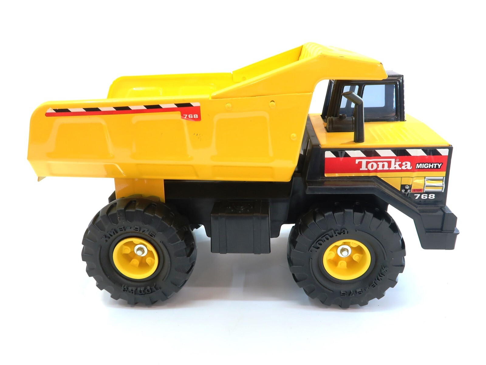 Hasbro TONKA Dump Truck 768 Pressed Steel Dumper 1999 Size is 17″ Long 10″ Tall