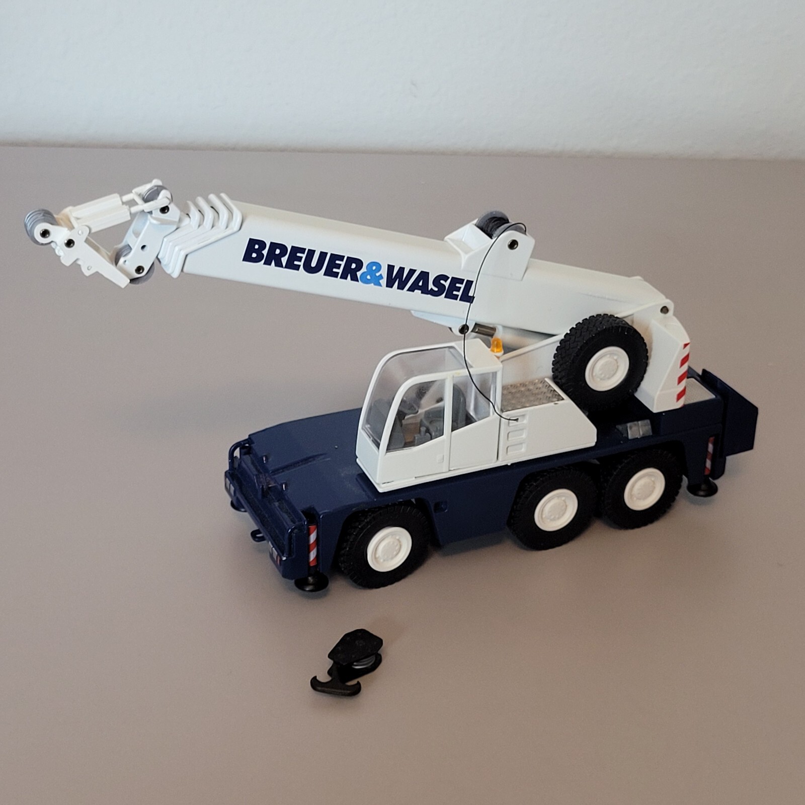 Conrad 2093 Terex Demag AC40 City Crane Breuer & Wasel 1:50 Diecast Germany