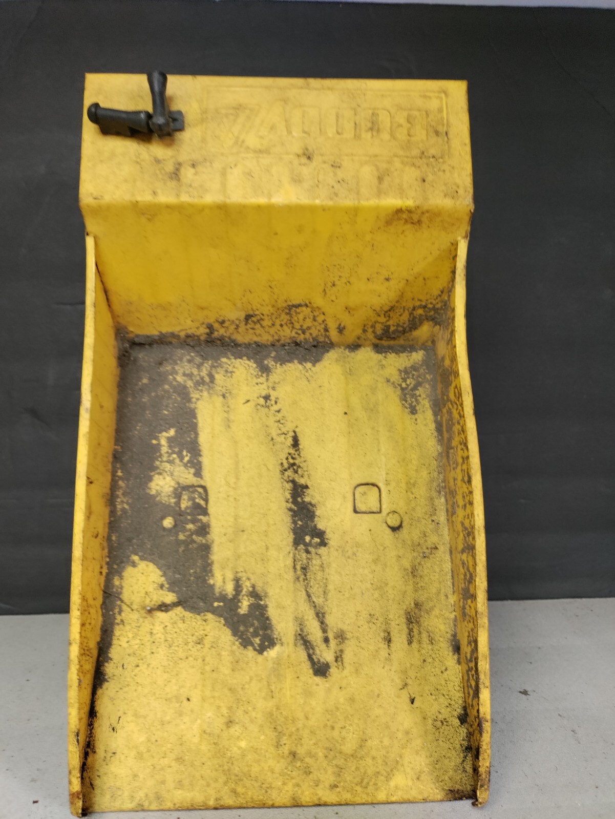 Vintage Buddy L Big Bruiser Construction Dump Truck Pressed Steel.