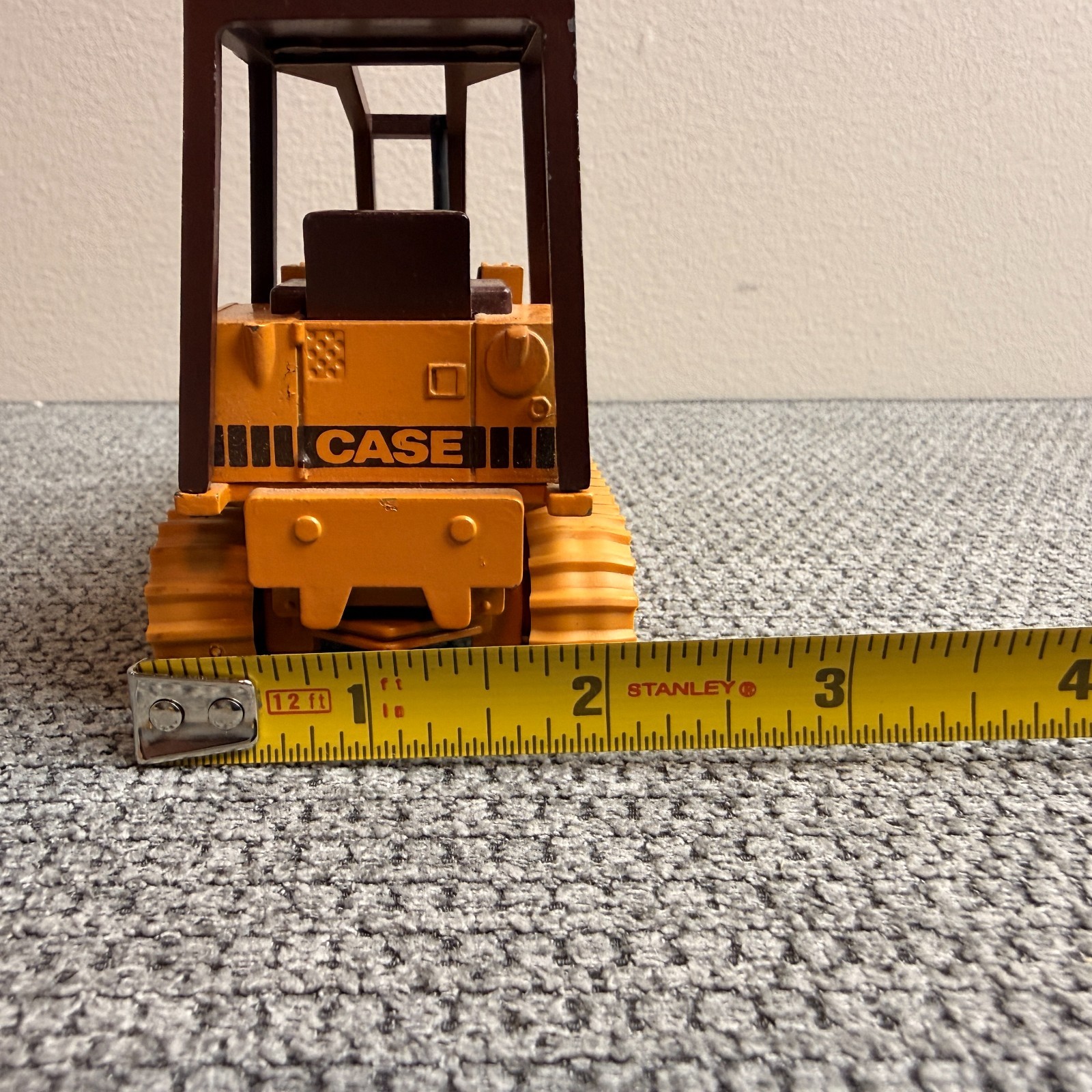 Case 855D Track Loader – CAB – 1/35 – NZG – Conrad NZG West Germany