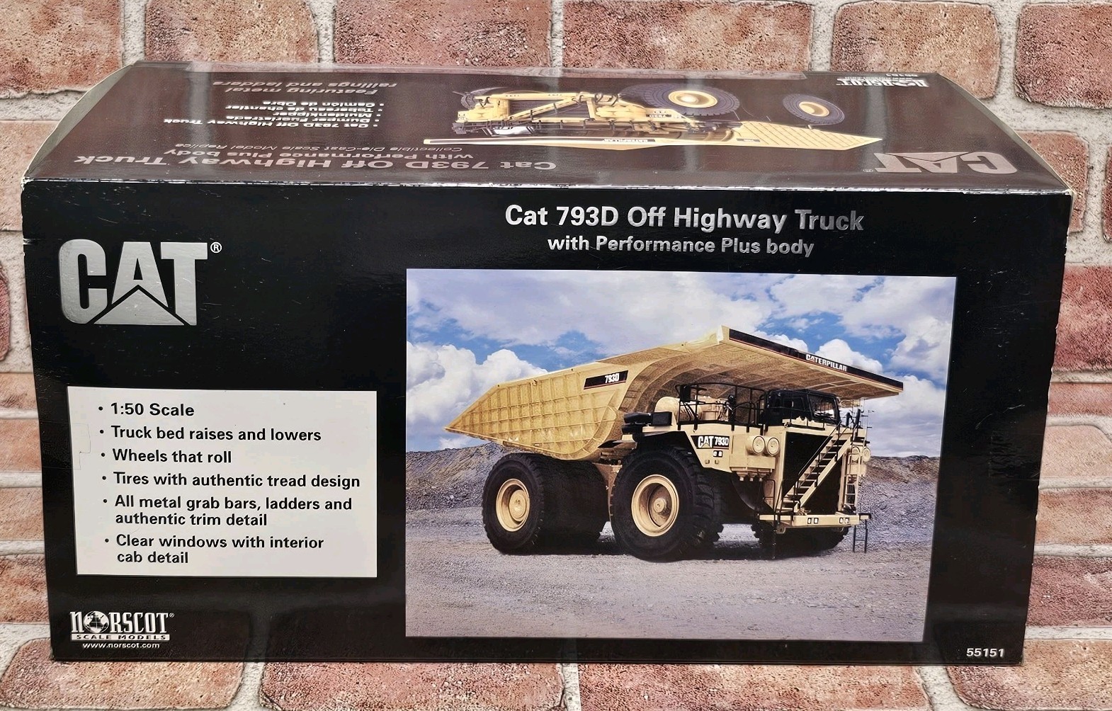 Caterpillar Cat 793D Off Highway Truck 1:50 Norscot 2006