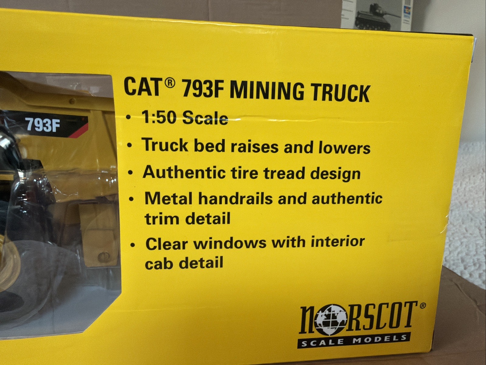 Diecast Masters Caterpillar Cat 793F Mining Truck 1:50 #85273C