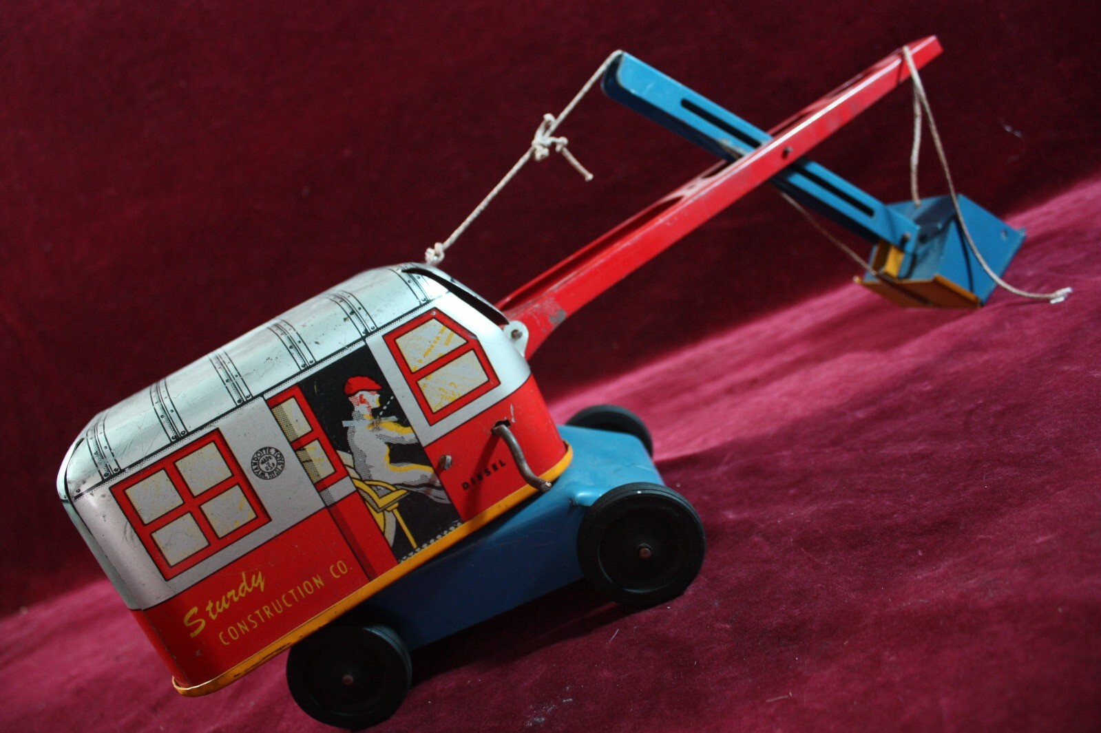 * VINTAGE WYANDOTTE STURDY CONSTRUCTION CO. TIN PRESSED STEEL TOY STEAM SHOVEL *