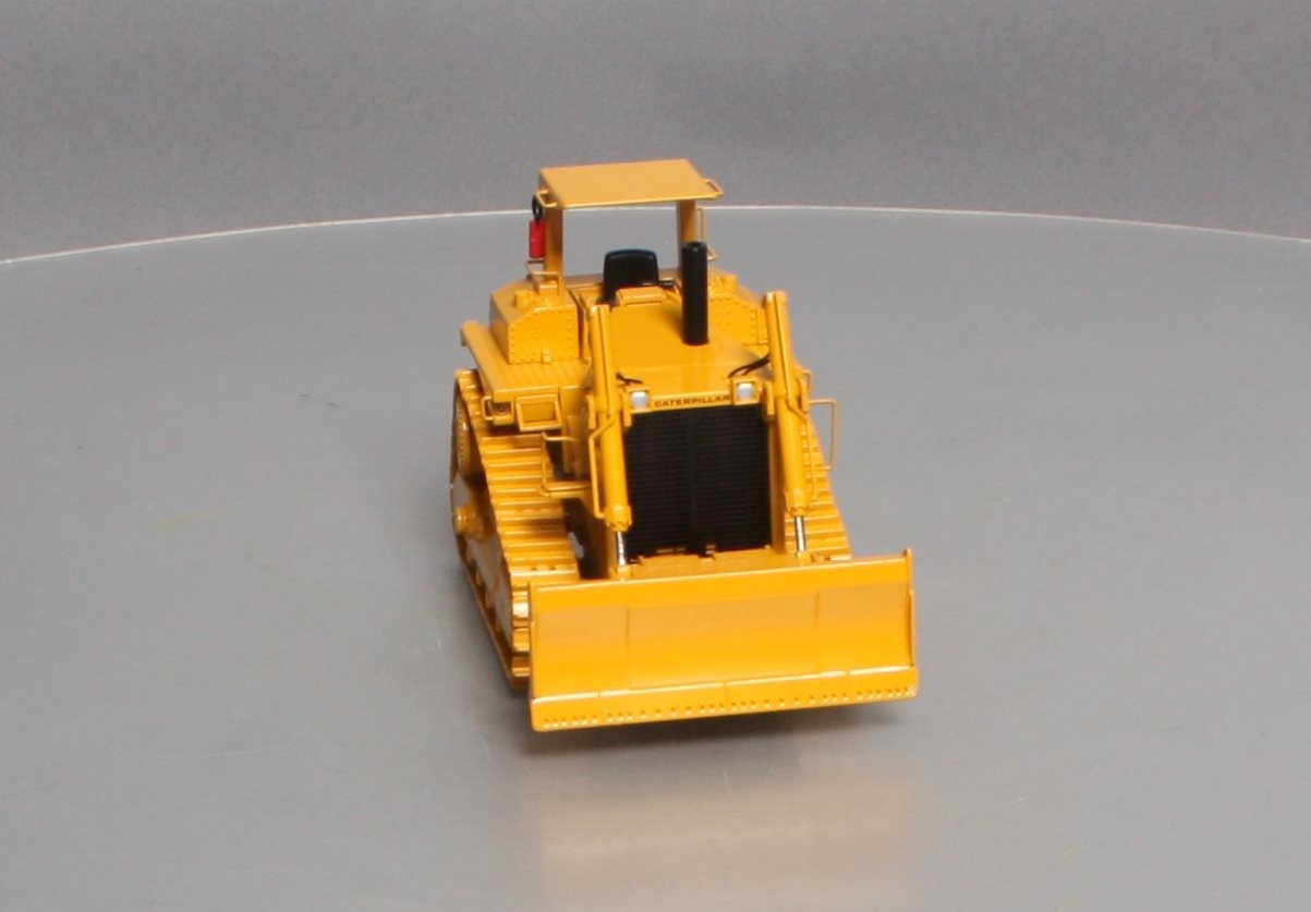 CCM D10 1:48 Scale Diecast Caterpillar Track-Type Tractor w/ U-Blade & Ripper