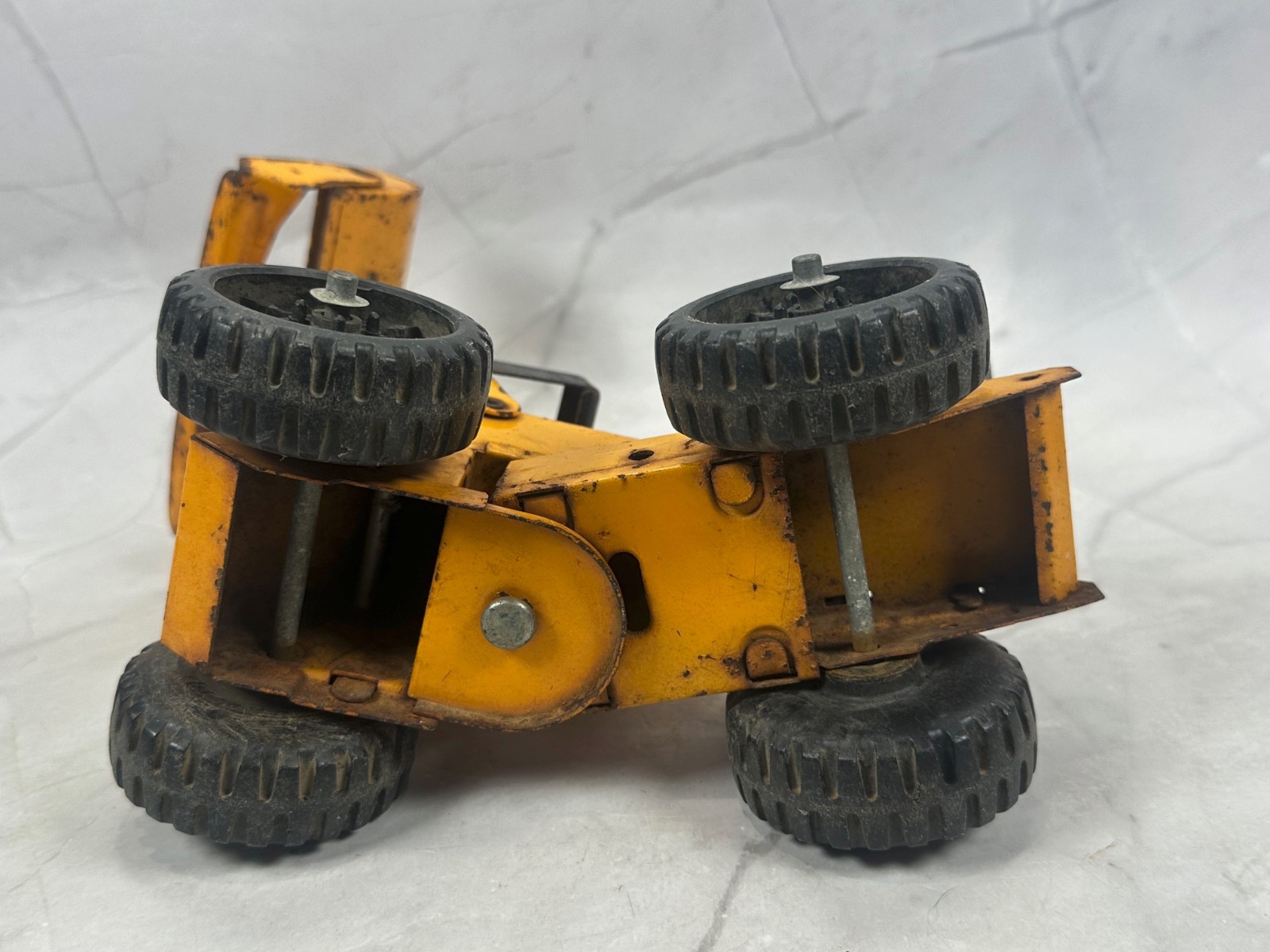 1970’s Tonka Pressed Steel Front End Loader 10” Construction – Rare Orange Color