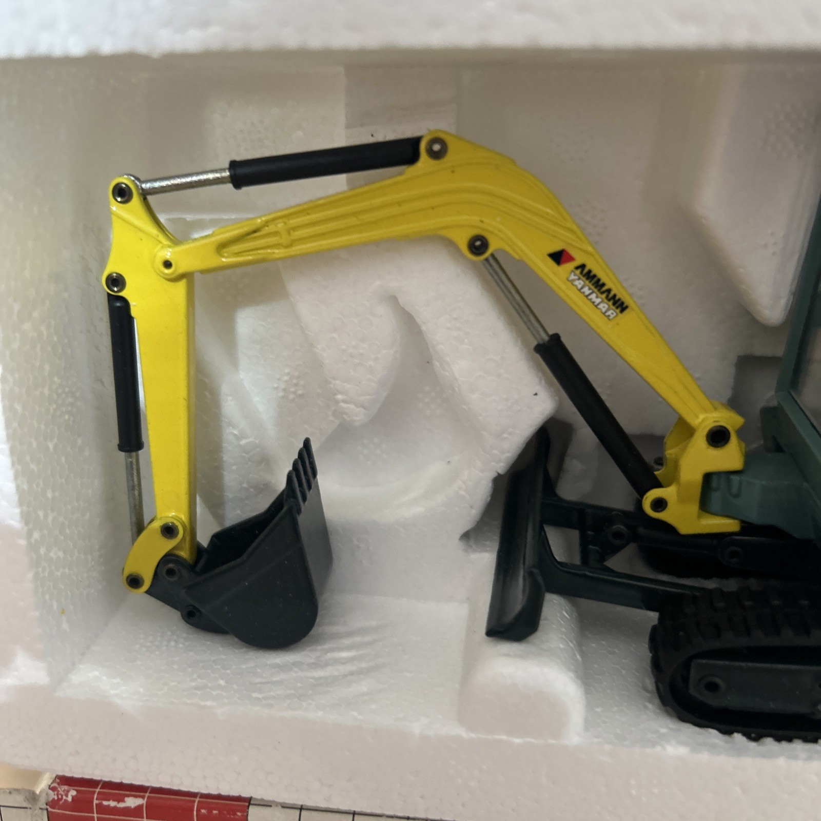 Ammann-Yanmar B37 Compact Excavator – Joal 1:32 Scale Diecast Model #193 Newbox9
