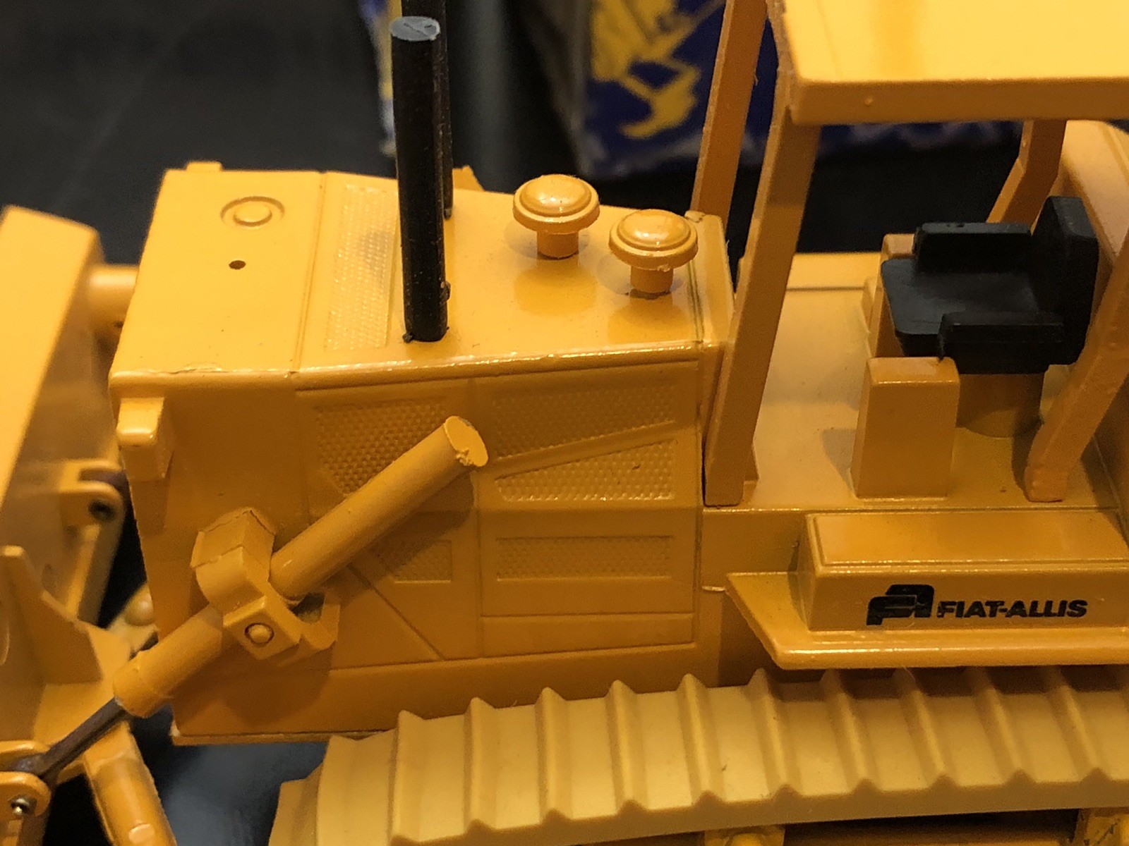 Conrad Gescha #2910 Fiat-Allis 41-B Crawler Tractor Dozer Diecast Boxed – 1:50